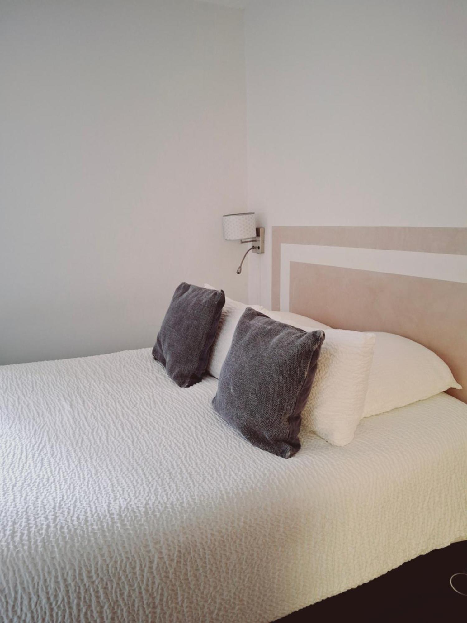 Logis Hotel Restaurant La Brasserie Treignac 외부 사진